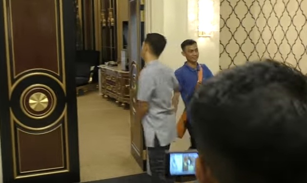 “Ya Ampun Cantiknyer Bilik Utama Dia,Macam Bilik Istana Raja Dah”-Netizen Kagum Tengok Bilik Utama Rumah Baru Aliff Syukri Yang Super Mewah