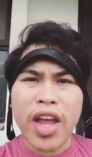 “Mamat Nie Lawak Betullah,Gelak Kuat Aku Hari Nie Tgk Video Dia Dgn Sajat”-Netizen Gelak Besar Tonton “Pergaduhan Mulut” Lelaki Ini Dengan Sajat