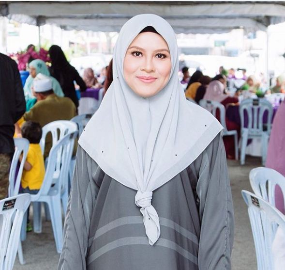 [FOTO] “Paling Best Geng Simpul Tudung!” – Imej Berhijab Dipuji Ramai, Peminat Doakan Jihan Muse Istiqomah