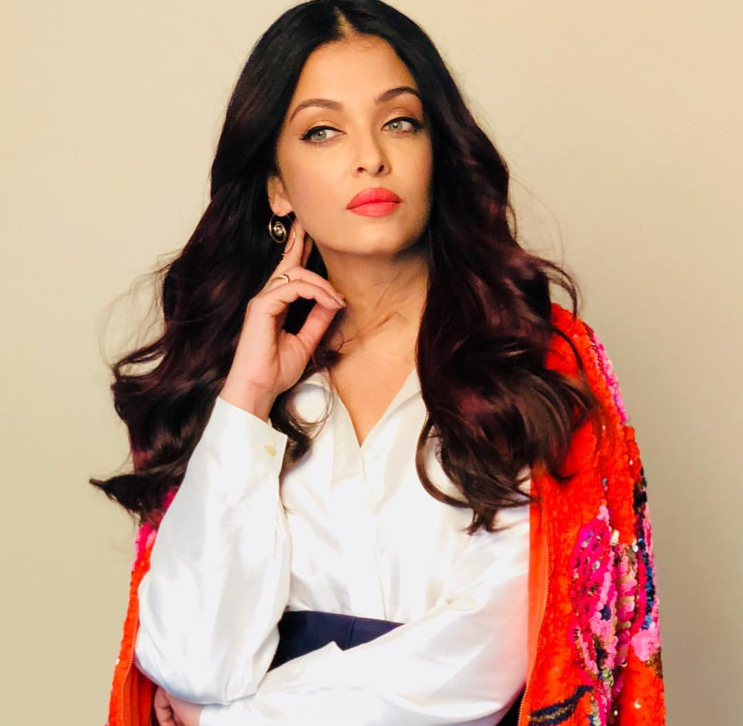 “Bekas Miss World Bollywood Raih 2.5M Pengikut Di Instagram”-Aishwarya Rai Masih Belum Dapat Pengesahan Akaun Rasminya?