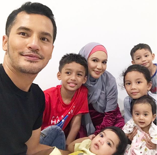 "So Inspired! Satu Contoh Baik Dari Family Dato' & Datin Untuk Masyarakat..."- Netizen Puji Sikap Dermawan Dato' Aliff Syukri 3