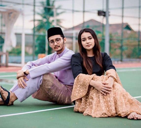 “Waw Segak Dari Ex. Dari Ex Okay. Sapa-Sapa Jalah Ex Dia Haha”- Netizen Kritik Sufian Suhaimi Gara-Gara Foto Bergambar Dengan Kekasih Baru?