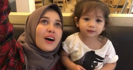 [VIDEO] “Emma Ni Sayang Kat Anak-Anak Saudara Dia… Suka Naw Melayan..”- Netizen Puji Cara Emma Maembong Layan Seri Aileen