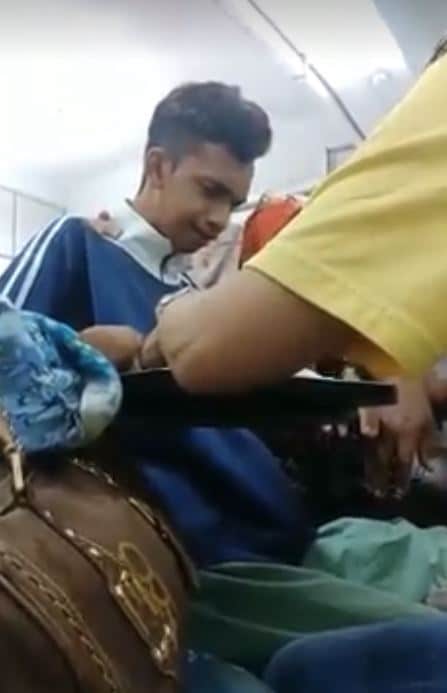 [VIDEO] “Allahu…Peritnya…”- Hari Ke-7 Kehilangan Mak Ayah & Hari Ini Juga Tahu, Keadaan Adik Ini Bikin Netizen Sebak!