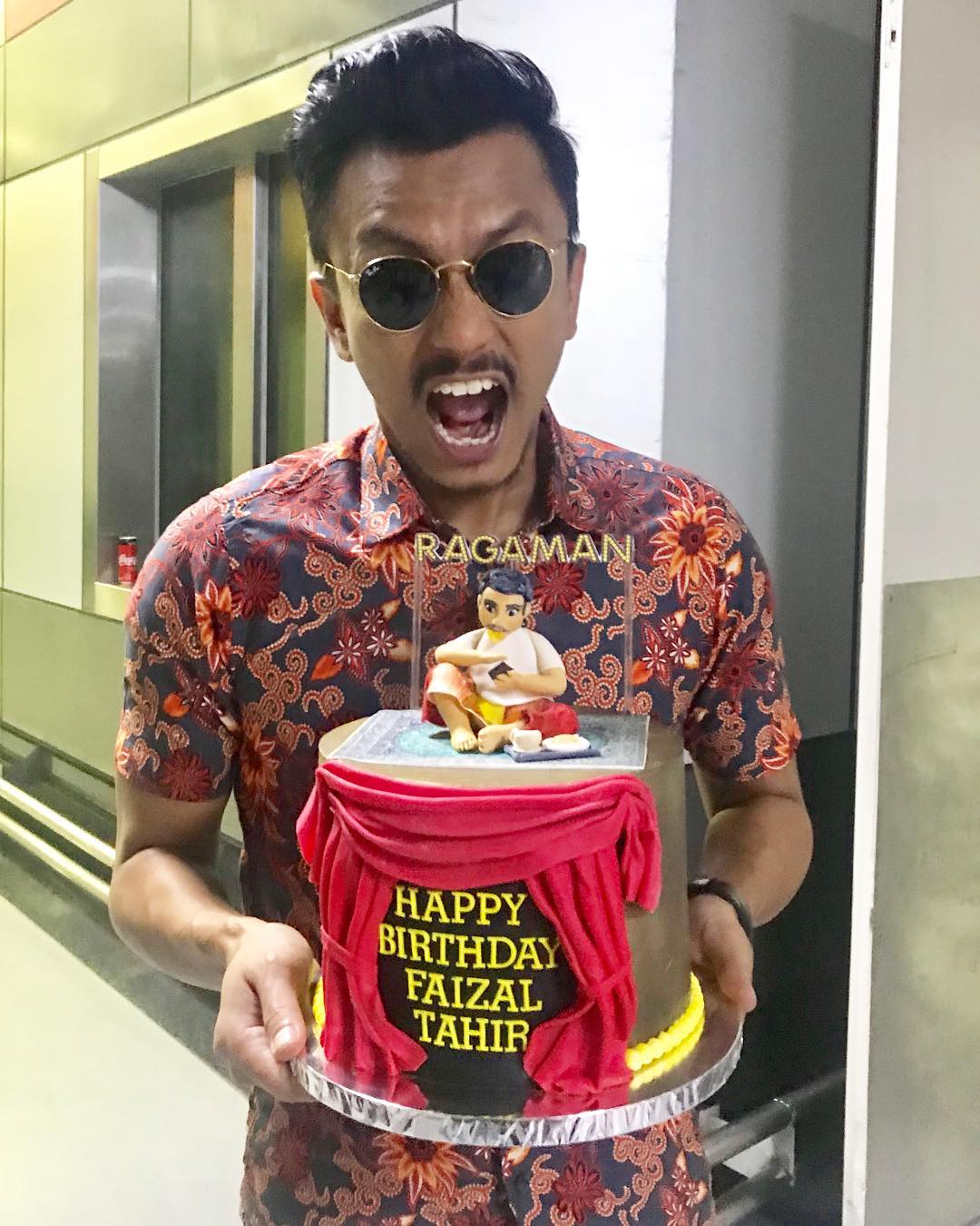 [VIDEO] Kacau Faizal Tahir Sampai Lupa Lirik, Lawak Nabil Buat Ramai Terhibur