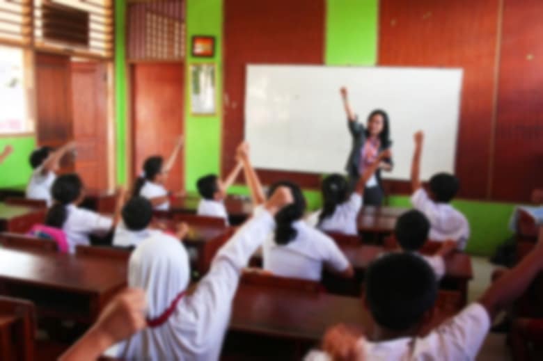 [VIDEO] “Budak Tu Yang Cikgu…” – Anak Murid Lawan Ajaran Guru, Netizen Salahkan Tak Pandai Ajar