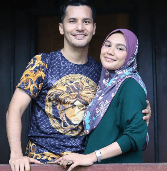 “Memang Terbaik Lah Zamani…”- Datin Shahida & Datuk Aliff Syukri Dipuji ‘Sporting’ Nyanyi Sekali!