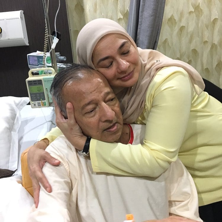 Ibu Neelofa Luah Sedih, Dedah Perangai Sebenar Arwah Buat 