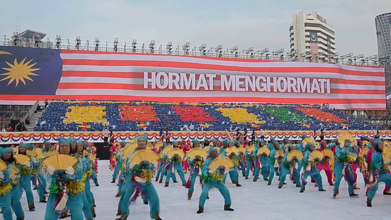 “Terbahak Aku Tengok Purple Tu” – Penari Jadi Bahan Lawak Di Stadium