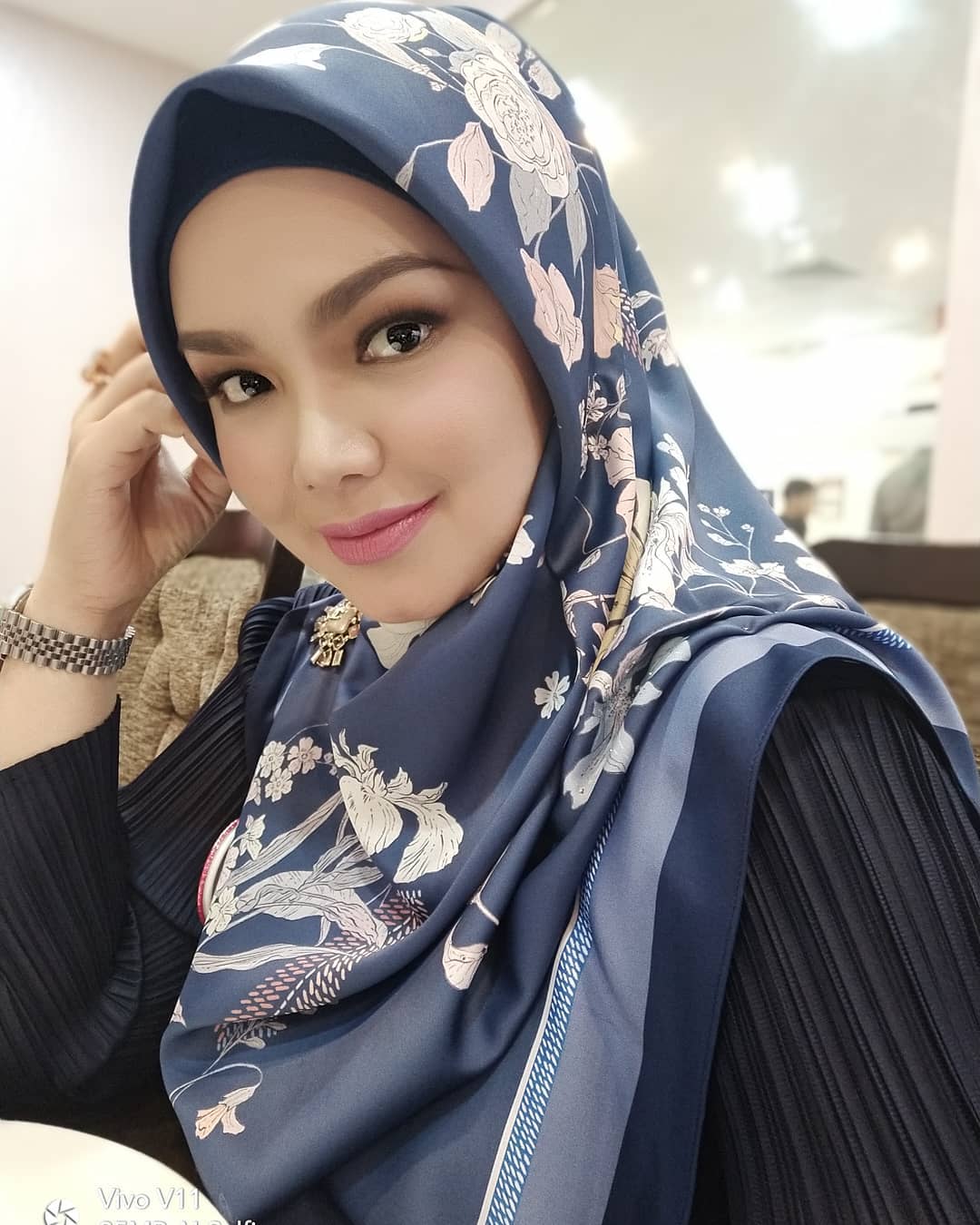 “Meremang Dengar”-Dato Sri Siti Nurhaliza Nyanyi Lagu Sorak Buat Skuad Malaysia