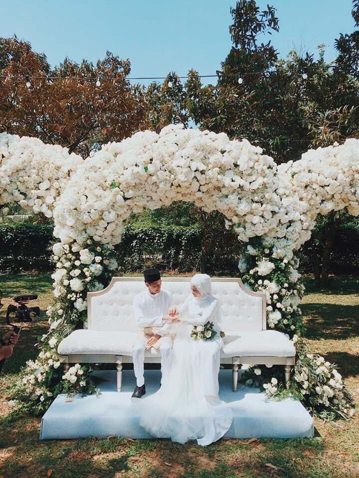 [FOTO] Impian Sejak Kecil, Lelaki Ini Cetus Idea Tema Nikah ‘Garden Wedding’!