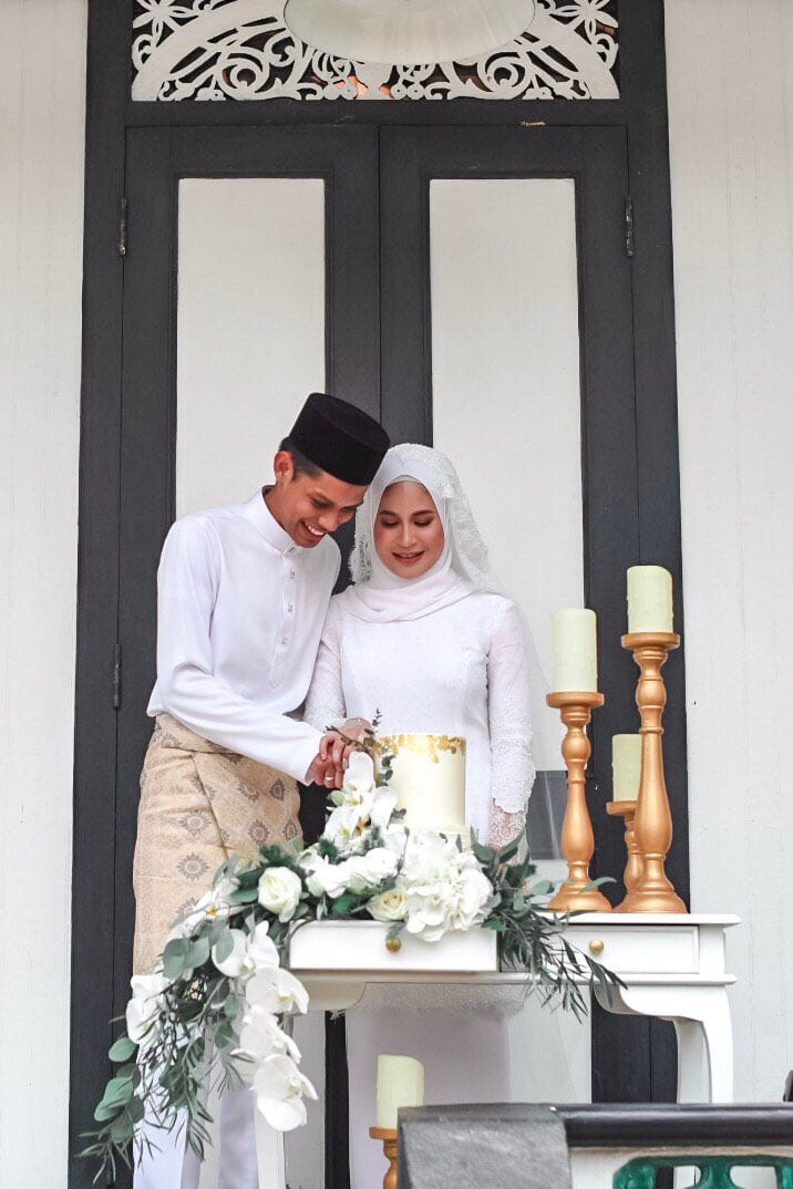 [FOTO] Impian Sejak Kecil, Lelaki Ini Cetus Idea Tema Nikah ‘Garden Wedding’!