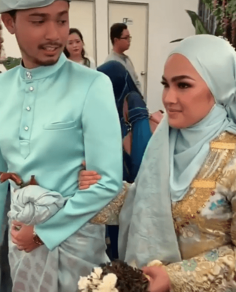 [FOTO] Resepsi Ke-4 Elfira Loy & Faris Berjalan Lancar, Kini Di Melaka!