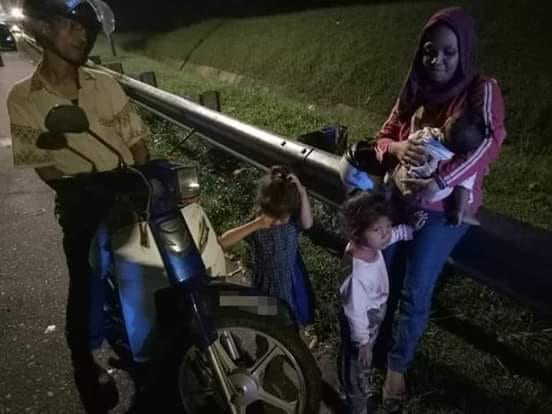 Nampak 5 Beranak Tunggang Motosikal, Ingatkan JPJ Nak Tahan Tapi Tak Sangka…