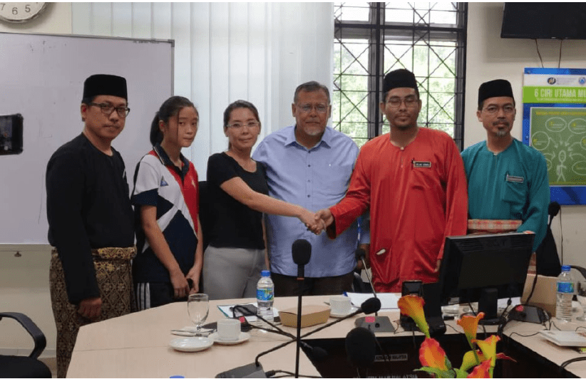 ViraI Guru R0tan Pelajar Sampai Berbirat, Akhirnya Pilih Jalan Berdamai!