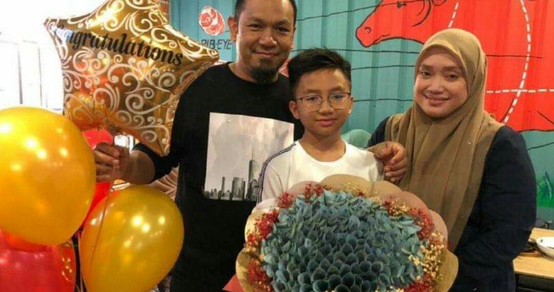 Rai Anak Cemerlang UPSR, Pengusaha Kafe Hadiahkan Jambangan ‘Bunga Duit’ RM10K