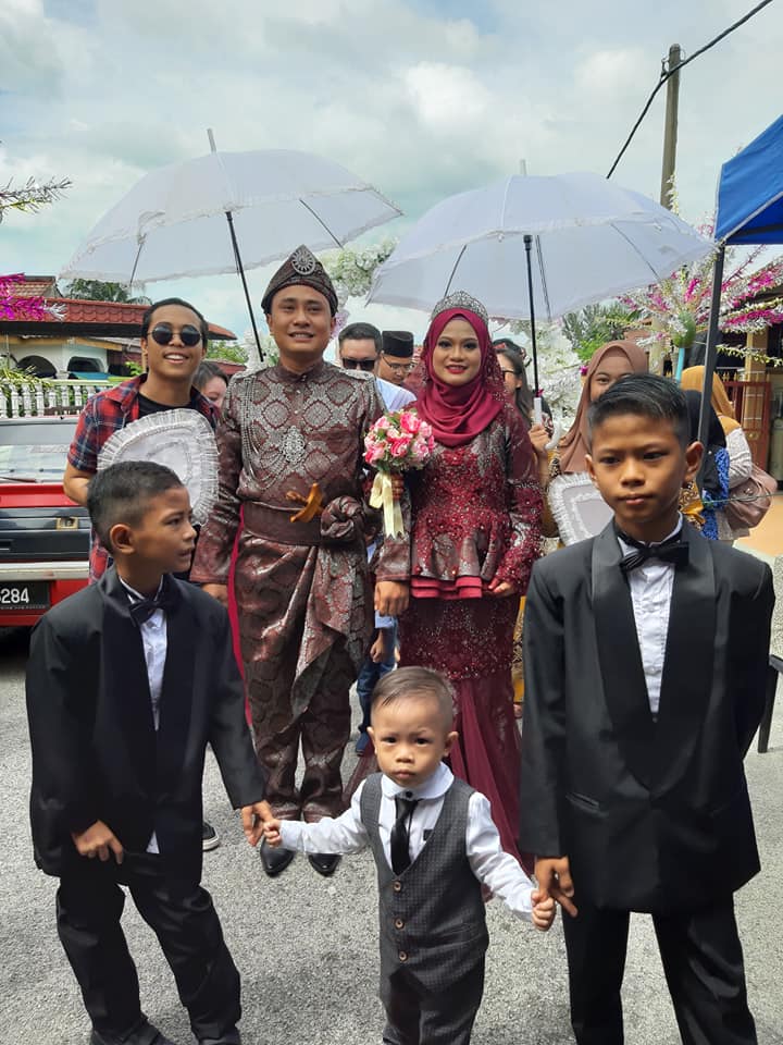 [FOTO] Lepas Anak 4 Baru Nekad Sanding, Wanita Kongsi Kisah Anniversary Ke-11