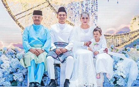 “Thank You Abah…” – Elly Mazlein Luah Rasa Gembira Lihat Kemesraan Bapa & Suami