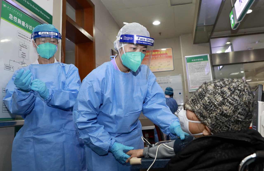 Menangis Tak Dapat Urus Pengebumian Ibu, Pengorbanan Nurse Bertugas di Wuhan 2