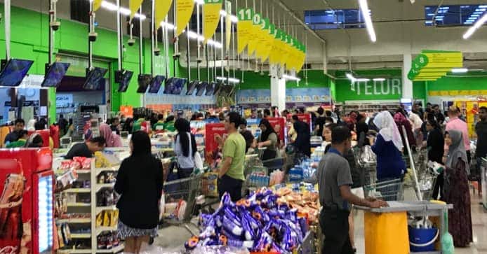 Penuh Sejak Jam 8 Pagi, Orang Ramai Dinasihatkan Tak Perlu Serbu Pasar Raya