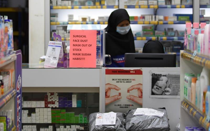 Doktor Positif COVID-19 Kini Di ICU Lepas Rawat Ahli Tabligh, Gadis Ini Risau..