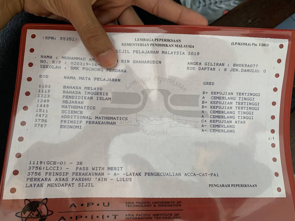 Video Termakan Janji Sendiri Pelajar Pakai Baju Special Ambil Result Spm Kisah Dunia