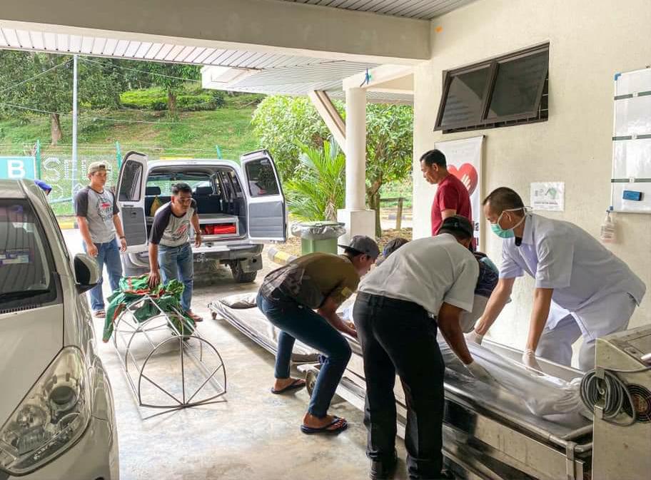 Sayu Kenangkan 11 Tahun Terpisah, Anak Akhirnya 'Pergi' Lepas Sebulan Bertemu.. 7 Sayu Kenangkan 11 Tahun Terpisah, Anak Akhirnya 'Pergi' Lepas Sebulan Bertemu.. 7