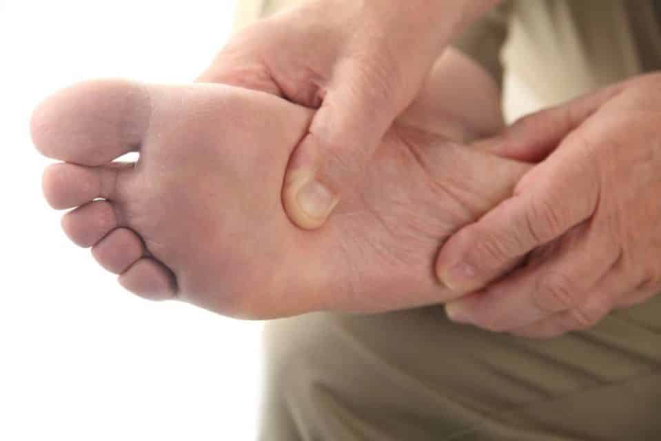 Kaki Sering ‘Sesemut’ Mungkin Tanda Kencing Manis, Doktor Kongsi Punca-Puncanya