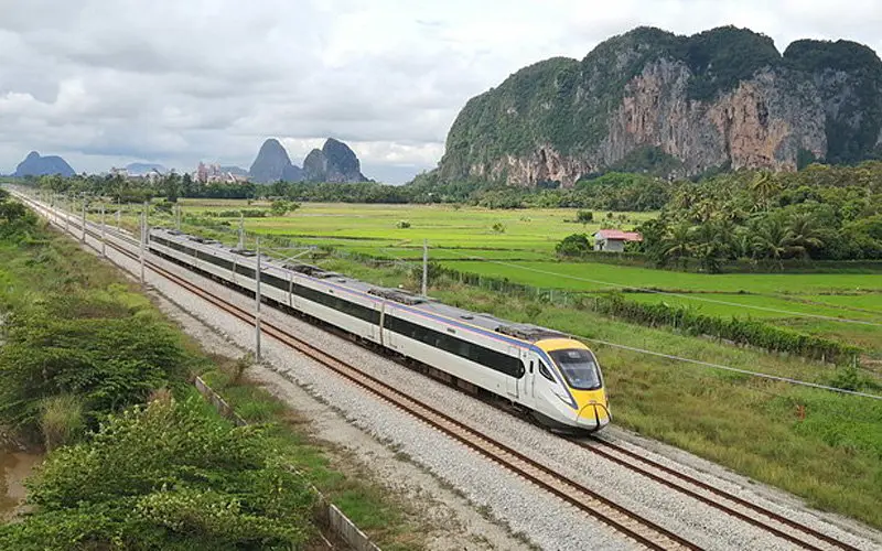 KTMB Disinfeksi Tren 9173, Penumpang ETS Mohon Buat Ujian Saringan Segera