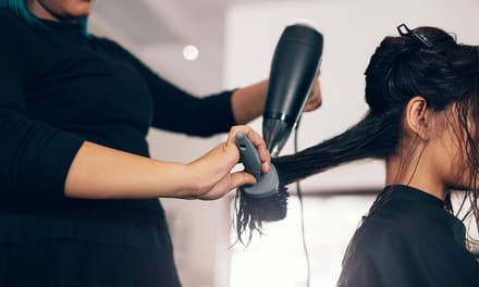 Dakwa Buat Salun, Sekali Kantoi Helah ‘Nak Selak’ Rambut Perempuan Tudung Labuh