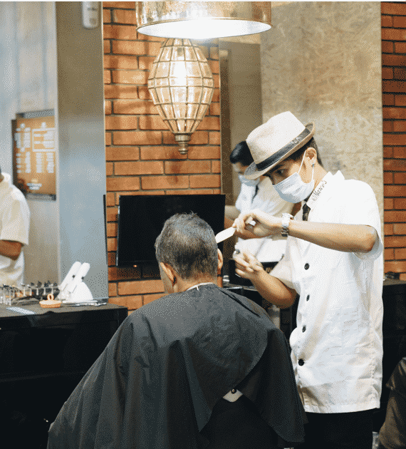 Berita Baik Untuk  Lelaki Kedai  Gunting  Rambut  Bakal 