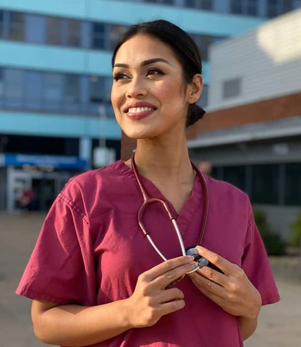 Mahu Berbakti Kepada Negara,Ratu Cantik England Kembali Bertugas Sebagai Doktor