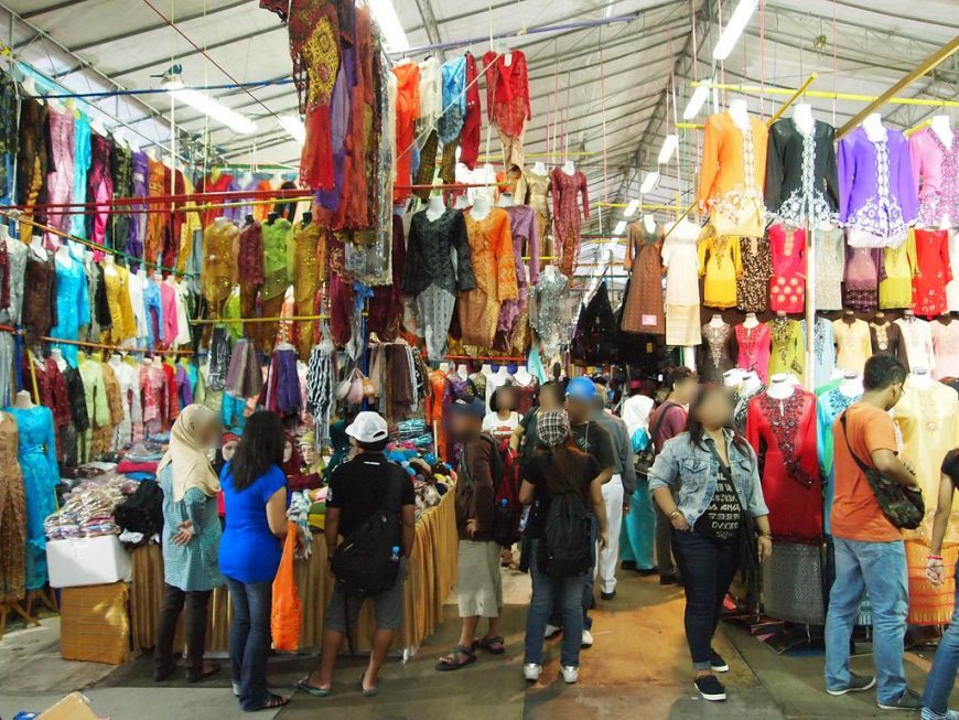Tak Mustahil Muncul Kluster Shopping Raya, Rakyat Disaran Guna Baju Lama Saja 6