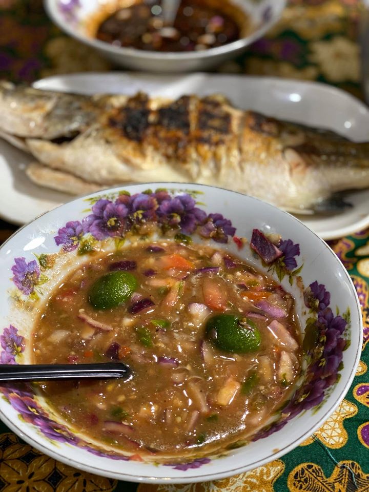 [FOTO] Viral Encik Suami ‘Berhempas’ Masak Kat Dapur, 1001 Gaya Lawak Dibuatnya