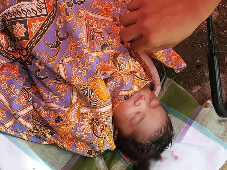 Elak Family Tahu Dah Kantoi Terberanak, Gadis Campak Baby Hidup Dari Atas Flat 8