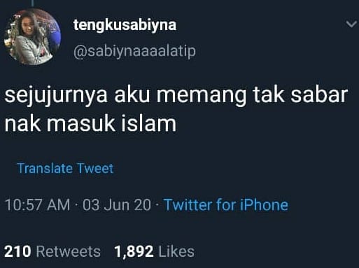 [FOTO] Jatuh Cinta Pakai Tudung, Gadis Ayu Ini Dedah Tak Sabar Nak Masuk Islam