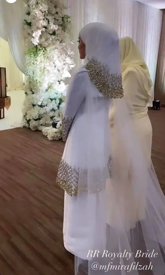 Ramai Akan Demand Design Sama, Baju Nikah Kurung Pahang Mira Filzah Jadi Bualan