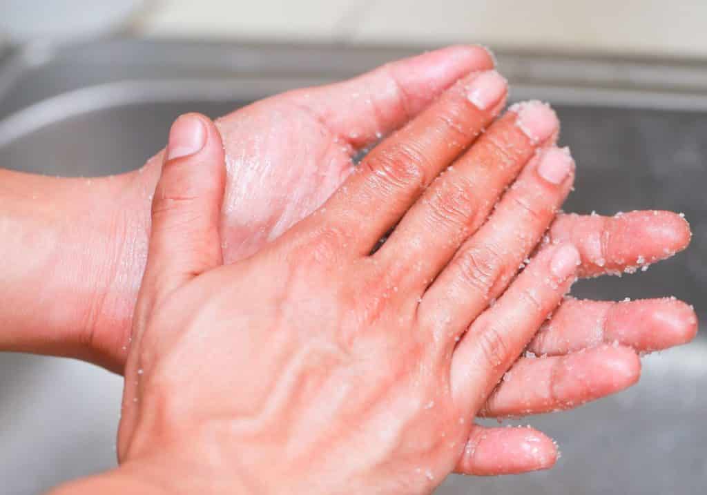 Jasad Siap Dilumur Garam, Ibu Trauma Bayi Ajal Tragis Di Tangan Suami Sendiri 5 Jasad Siap Dilumur Garam, Ibu Trauma Bayi Ajal Tragis Di Tangan Suami Sendiri 5