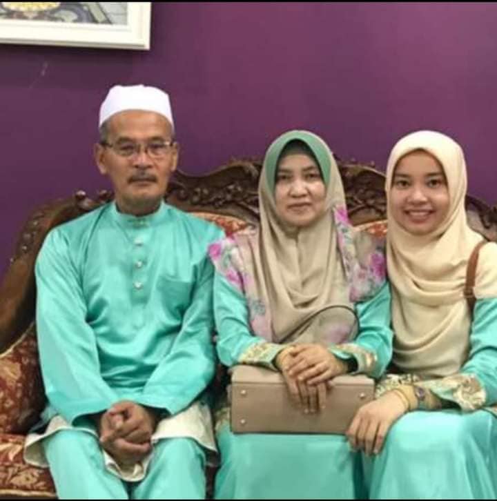 Ibu Bapa Siti Kasim / Saps ibu bapa merupakan aplikasi yang diwujudkan