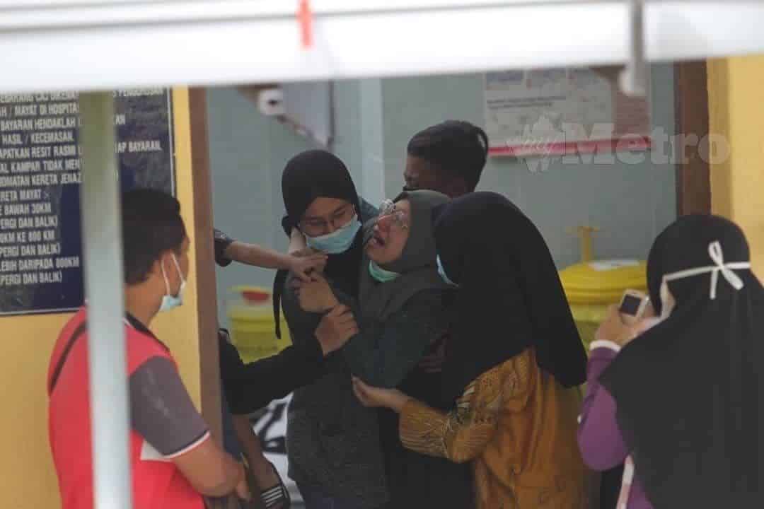 Tragedi Treler Terbabas, Isteri Dedah Rupanya Anak Sendiri Nangis Nak Ikut Ayah 9 Tragedi Treler Terbabas, Isteri Dedah Rupanya Anak Sendiri Nangis Nak Ikut Ayah 9
