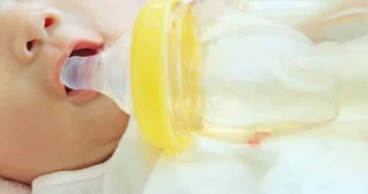 6 Hari Pantang Rumah Mentua, Ibu Gigil Bayi Diam-Diam Disumbat Air Masak 5 6 Hari Pantang Rumah Mentua, Ibu Gigil Bayi Diam-Diam Disumbat Air Masak 5