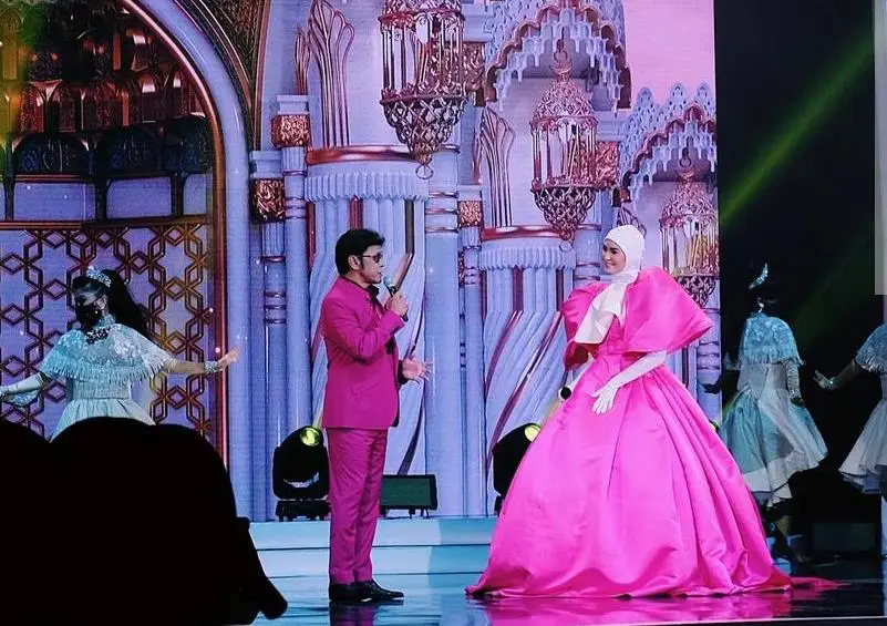 Duet Wany Hasrita & Dato’ Jamal Cipta Kejutan, Tapi Gaya Tudung Pula Dikritik?