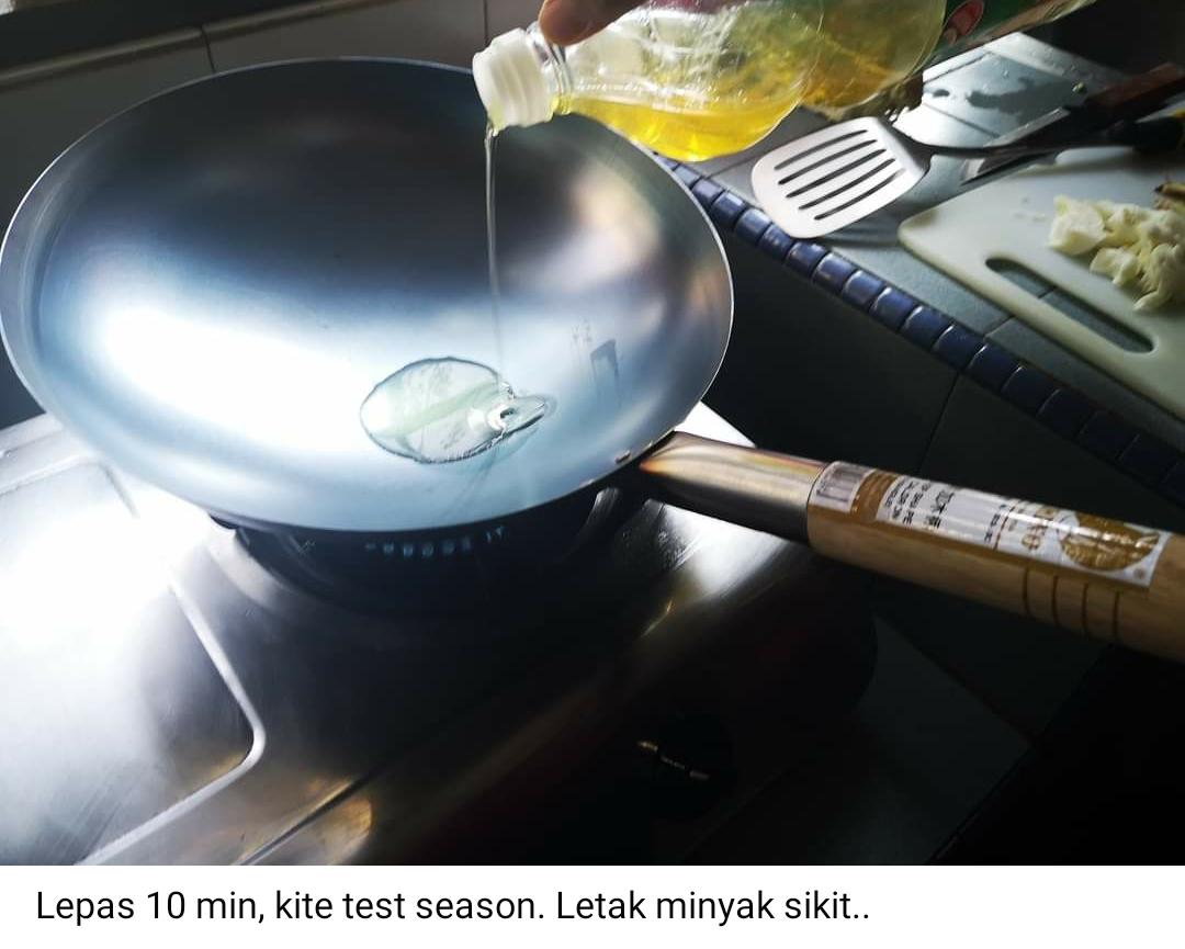 [FOTO] Tips Wajib Buat Bila Beli Kuali Baru, Lambat Karat & Masakan Tak Melekat