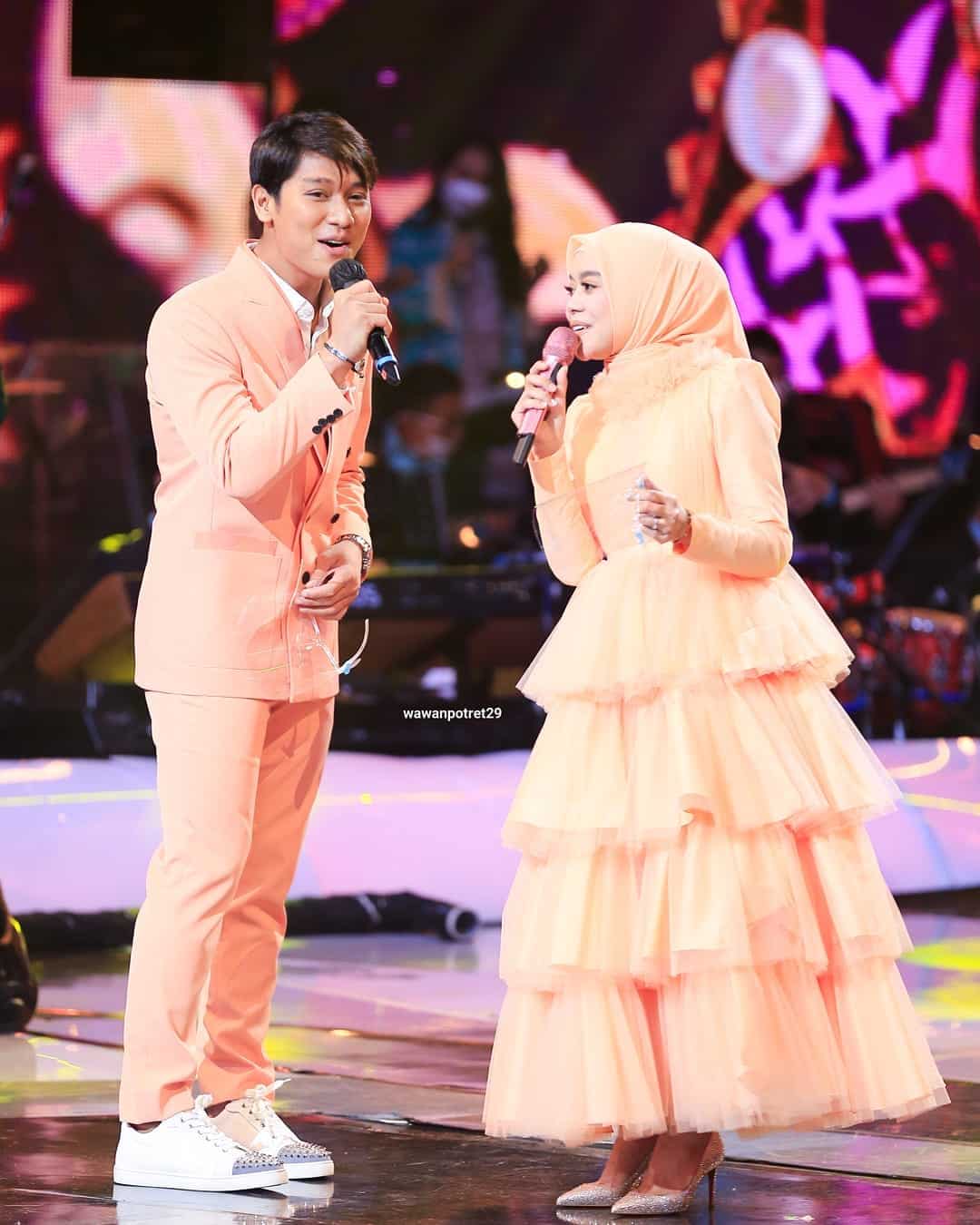Artis Nikah Live 12 Jam Di TV, Kos Melamar Gah Pihak Perempuan Tanggung 100%? 7 Artis Nikah Live 12 Jam Di TV, Kos Melamar Gah Pihak Perempuan Tanggung 100%? 7