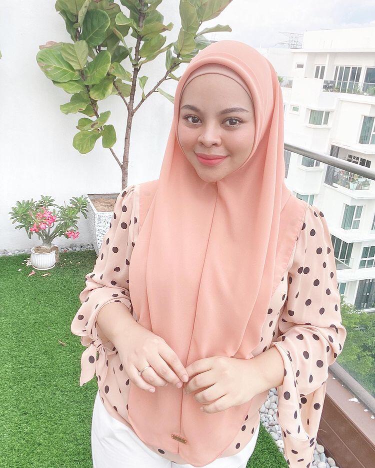 Siti Sarah Sanggup Tinggalkan Dunia Glamour, Ustazah Asma Juga Nangis Terkesan 2