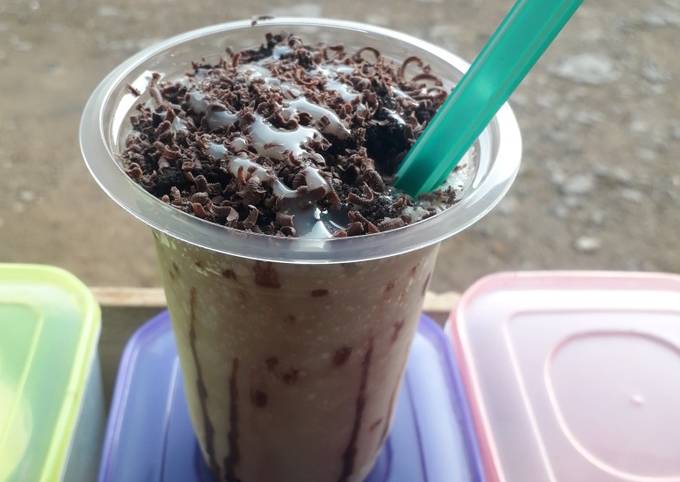 Pandang Hina Pada Kerja Penjual Air Sambil Tergelak Kuat, Mahasiswi Mohon Maaf 2 Pandang Hina Pada Kerja Penjual Air Sambil Tergelak Kuat, Mahasiswi Mohon Maaf 2