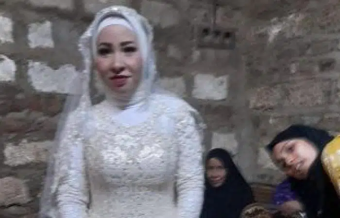 Sabar 3 Tahun Tunang, Isteri Ajal Di Pangkuan Suami Lepas 30 Minit Berkahwin 3