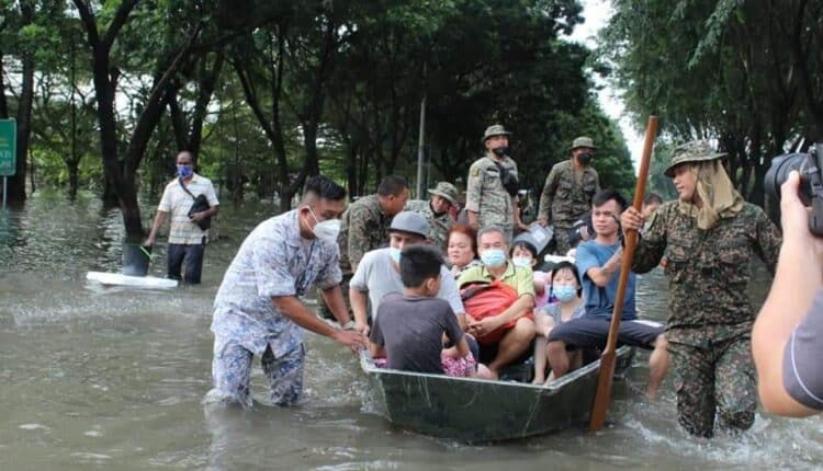 Harith Iskander Dakwa Tak Nampak Kelibat ATM 4 Hari Banjir, Shahrol Shiro Tegur