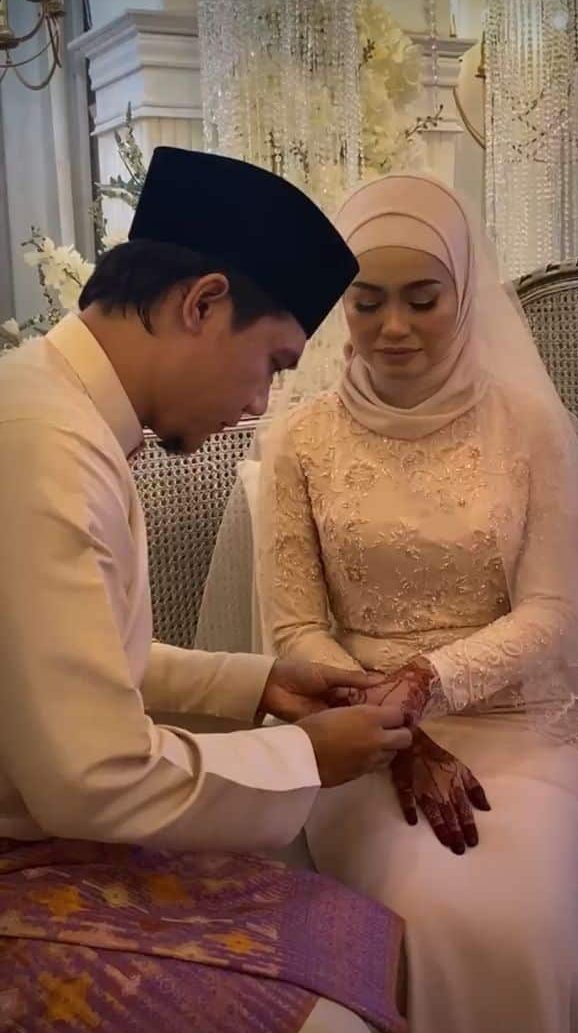 Selepas 3 Tahun Episod Duka, Intan Saleh Sebak Waktu Suami Sarung Cincin Nikah