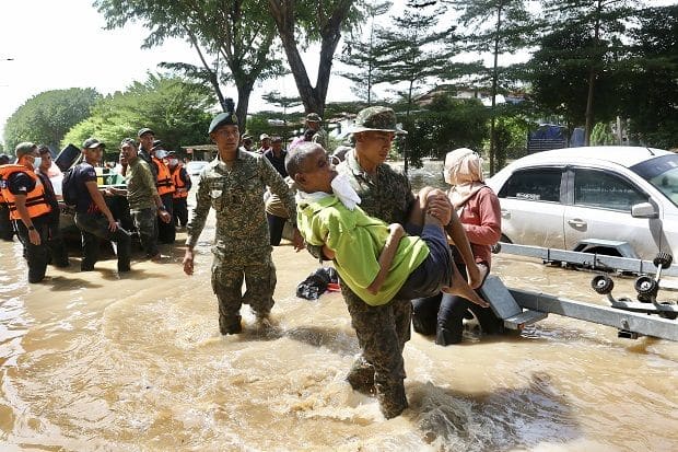 Harith Iskander Dakwa Tak Nampak Kelibat ATM 4 Hari Banjir, Shahrol Shiro Tegur